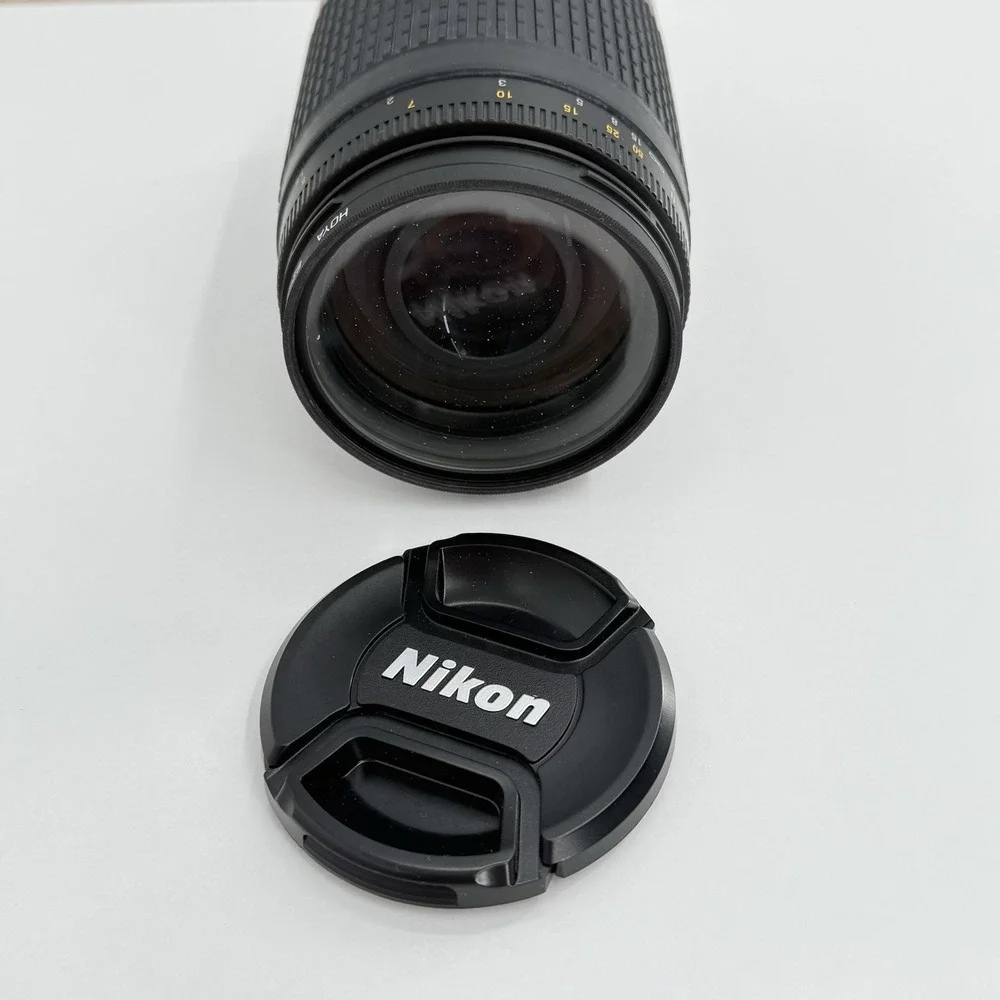 70-300mm AF Nikon Black Telephoto Zoom Lens with Caps & Hood